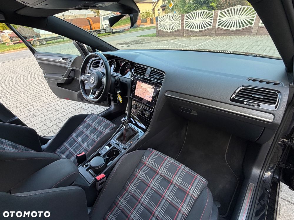 Volkswagen Golf 2.0 TSI BMT GTI Performance - 25