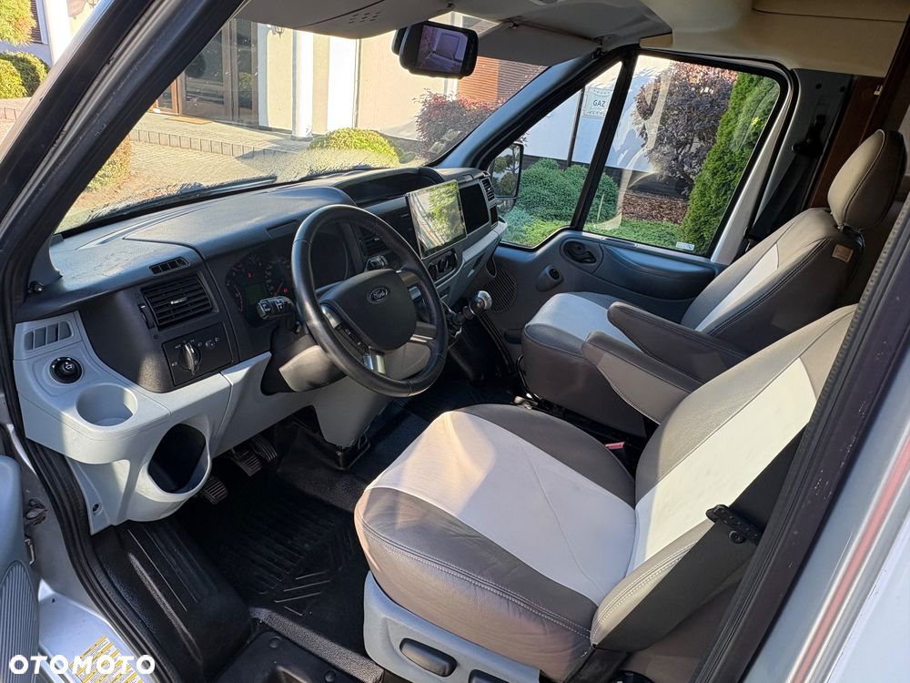 Ford transit - 13