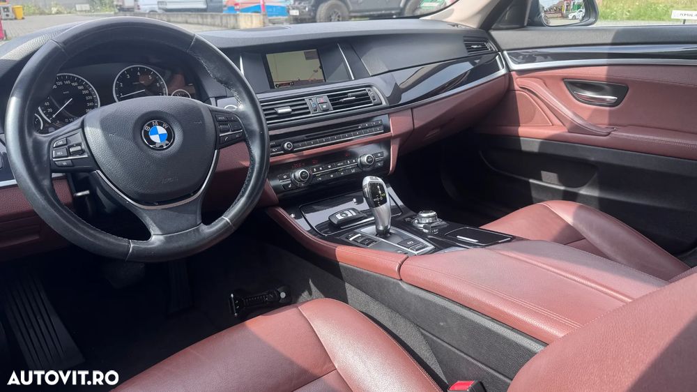 BMW Seria 5 520i Aut. - 21