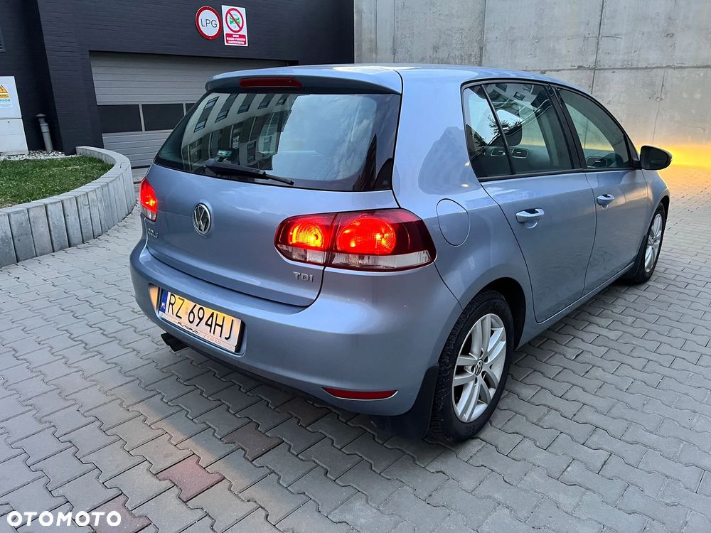 Volkswagen Golf 2.0 TDI Highline - 15