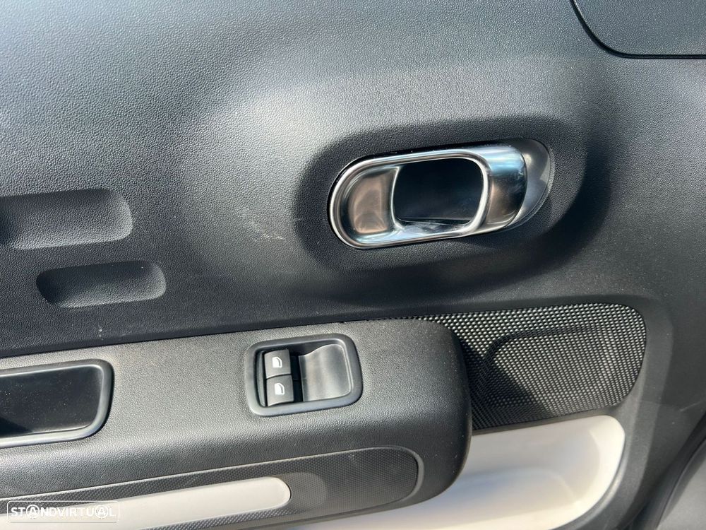 Citroën C3 1.2 PureTech Plus - 17