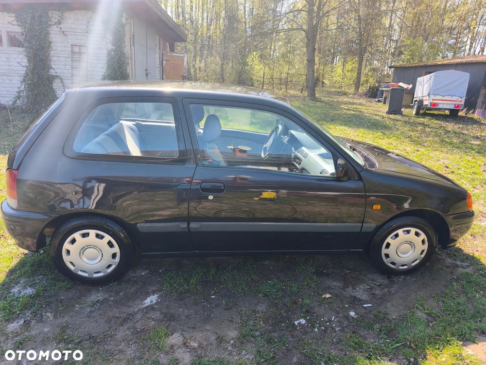 Toyota Starlet 1.4 - 5