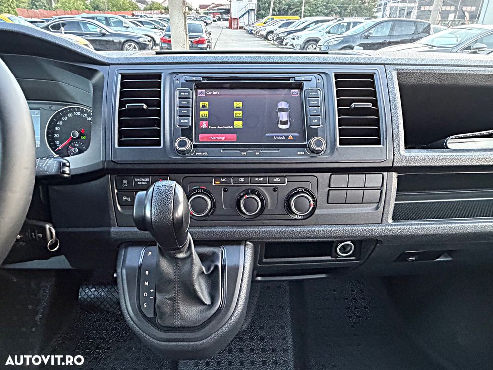 Volkswagen Caravelle KR Comfortline DSG - 8