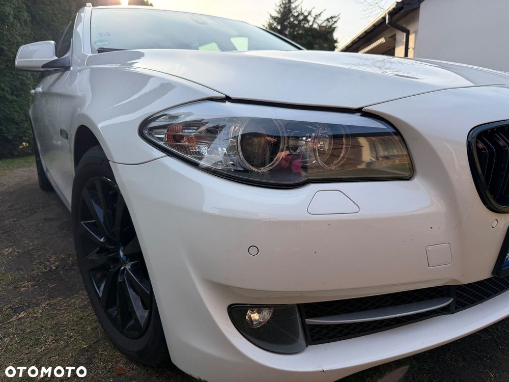 BMW Seria 5 530d xDrive Luxury Line - 2