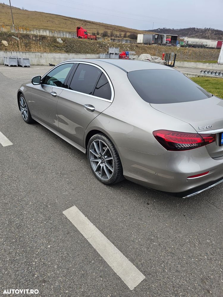 Mercedes-Benz E 200 MHEV 4MATIC Aut. - 3