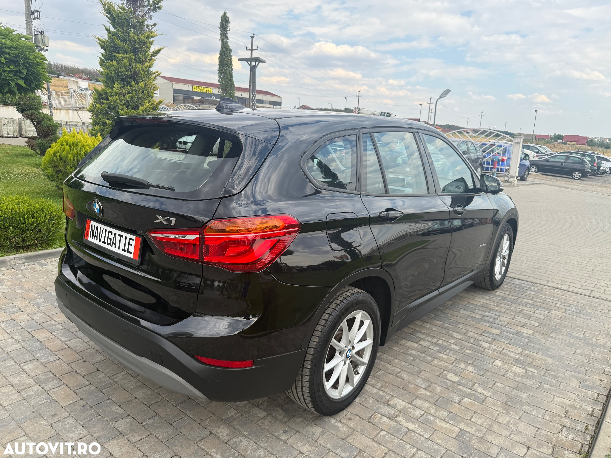 BMW X1 sDrive18d - 9