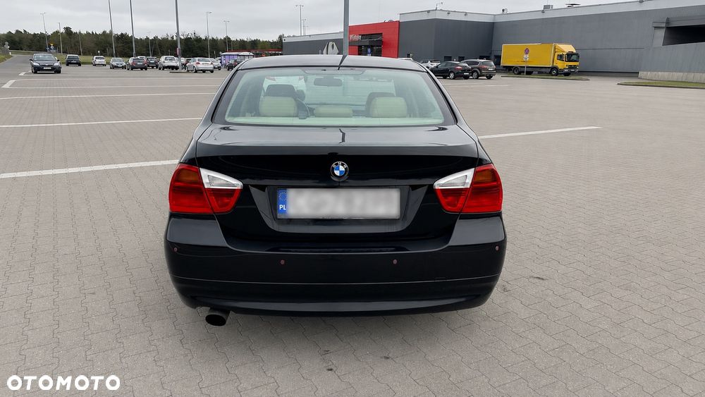 BMW Seria 3 316i - 5