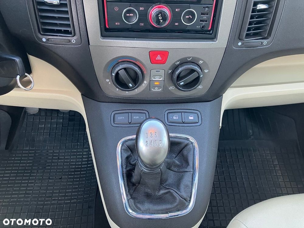 Lancia Musa 1.4 16V Platino - 18