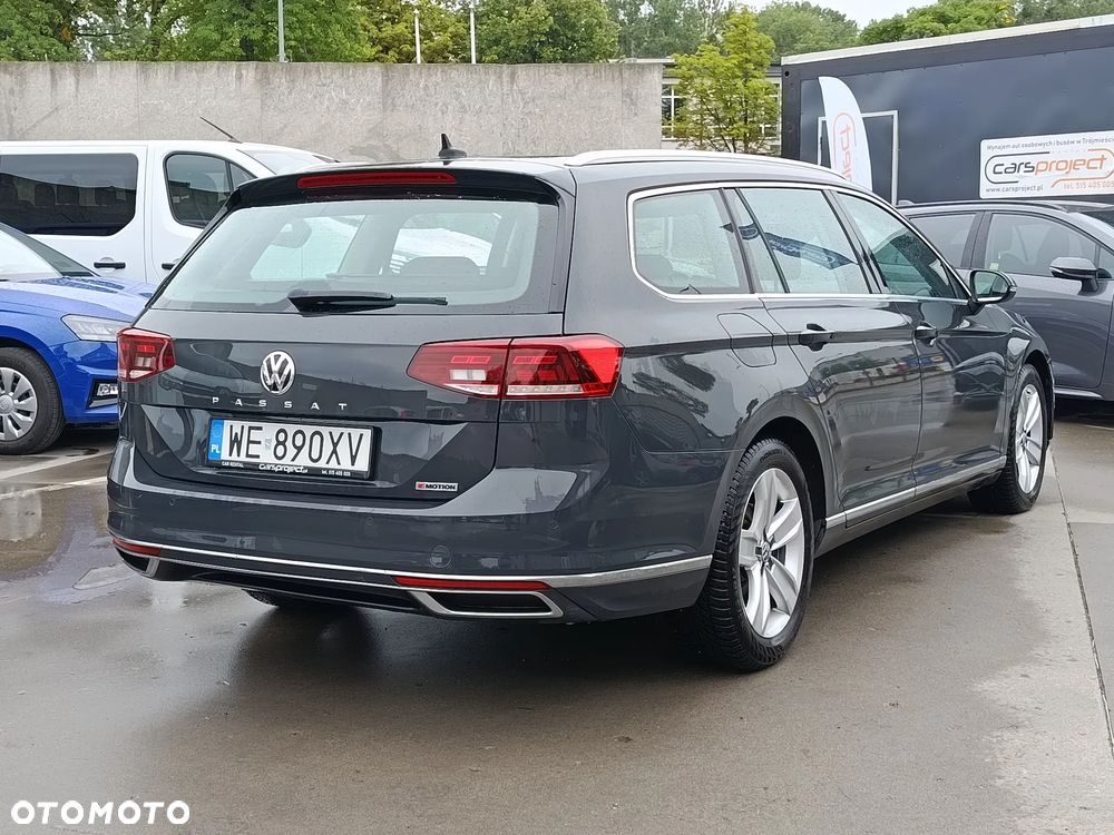 Volkswagen Passat - 4