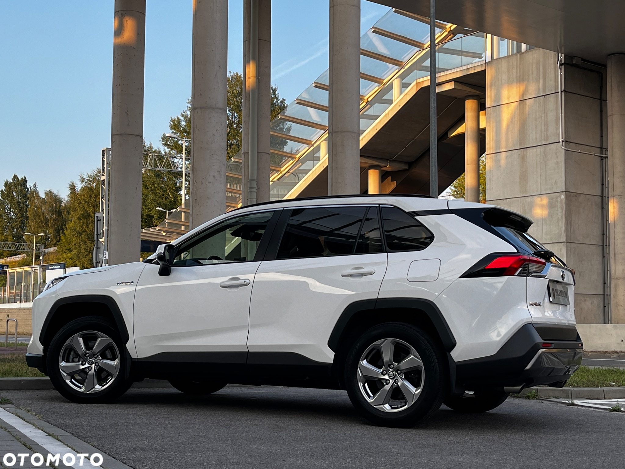 Toyota RAV4 2.5 Hybrid Comfort 4x2 - 11