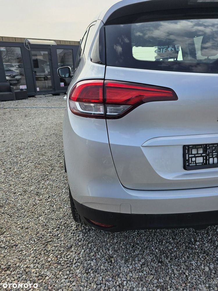 Renault Scenic - 22