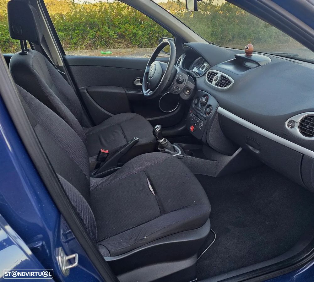 Renault Clio 1.5 dCi Confort - 11