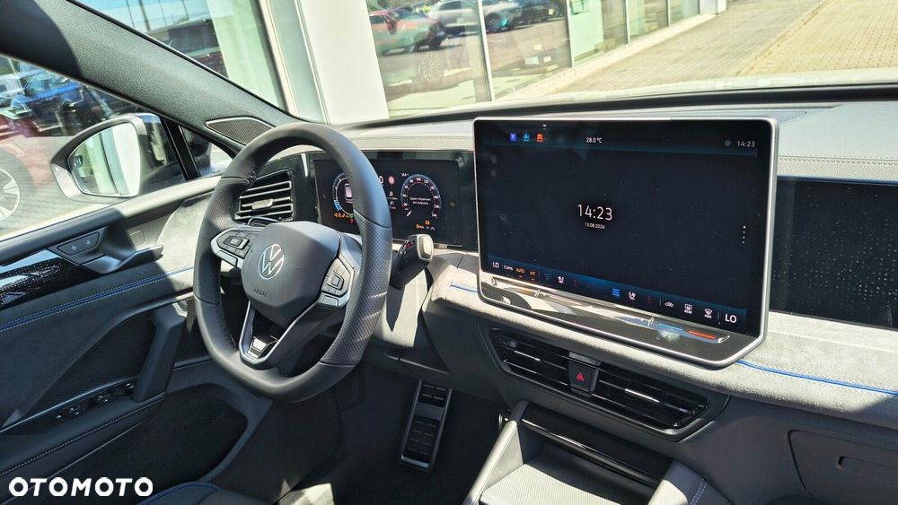 Volkswagen Tiguan - 33