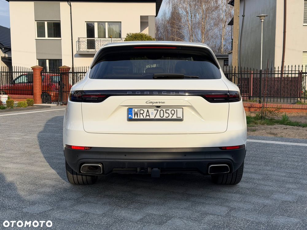 Porsche Cayenne - 4