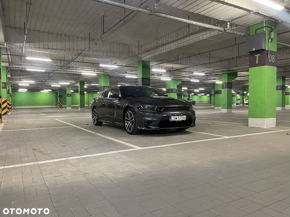 Dodge Charger 5.7 R/T - 1