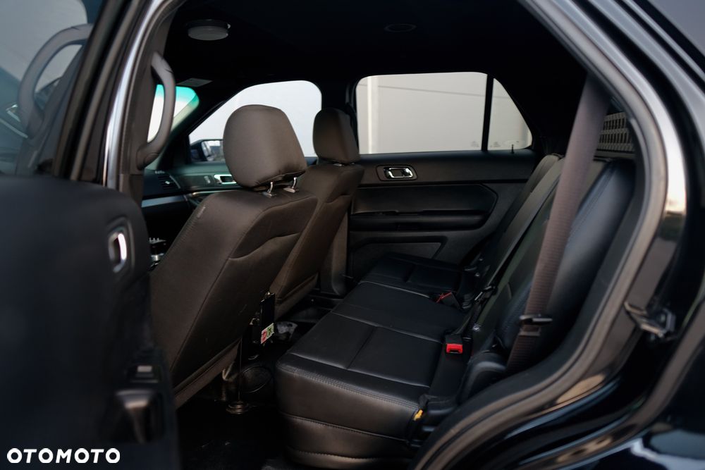 Ford Explorer - 18