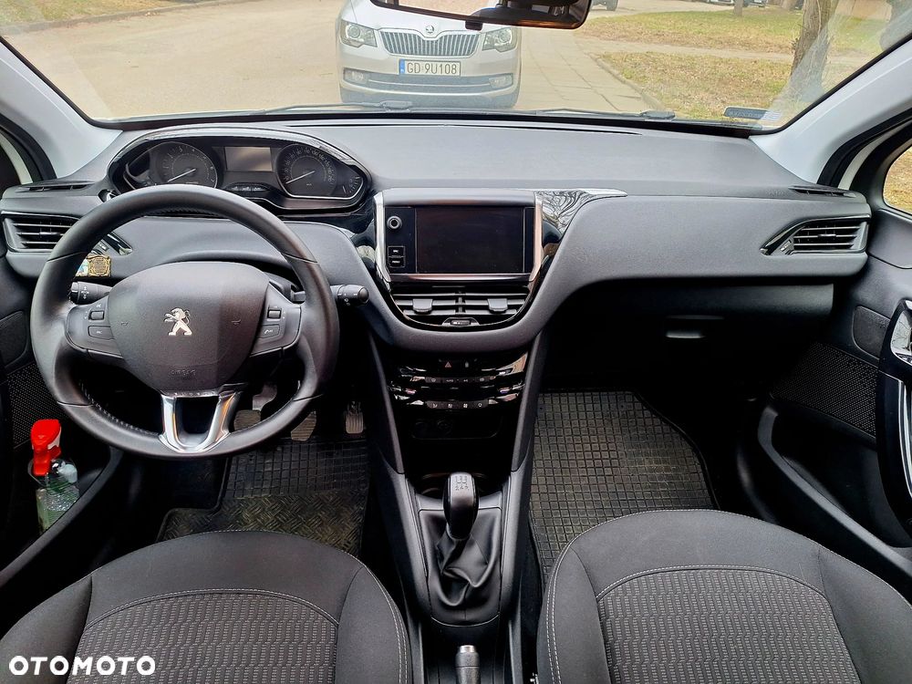 Peugeot 208 1.2 PureTech Active - 8