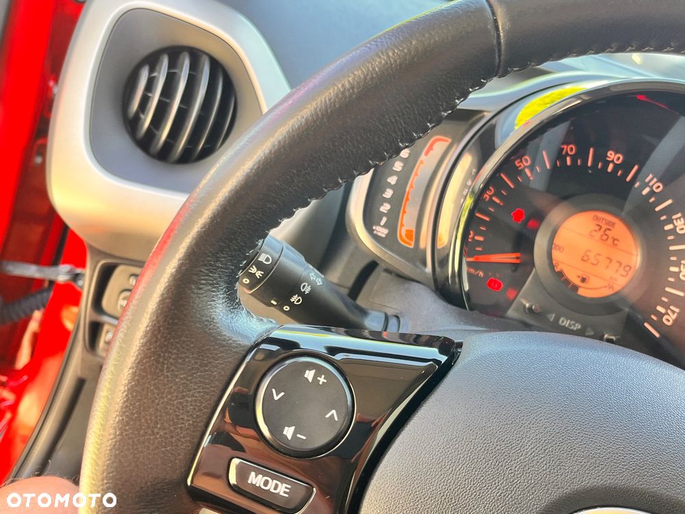 Toyota Aygo x-clusiv - 12