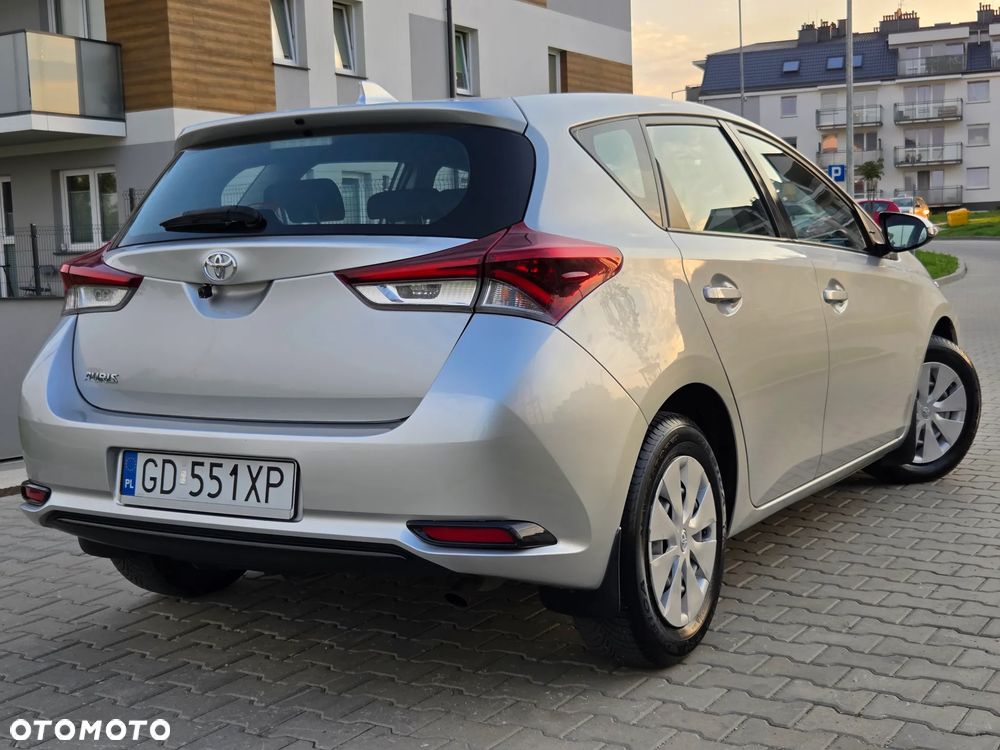 Toyota Auris - 4
