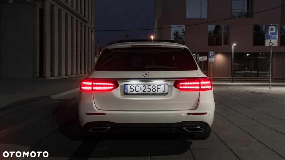 Mercedes-Benz Klasa E 400 d 4Matic 9G-TRONIC AMG Line - 11