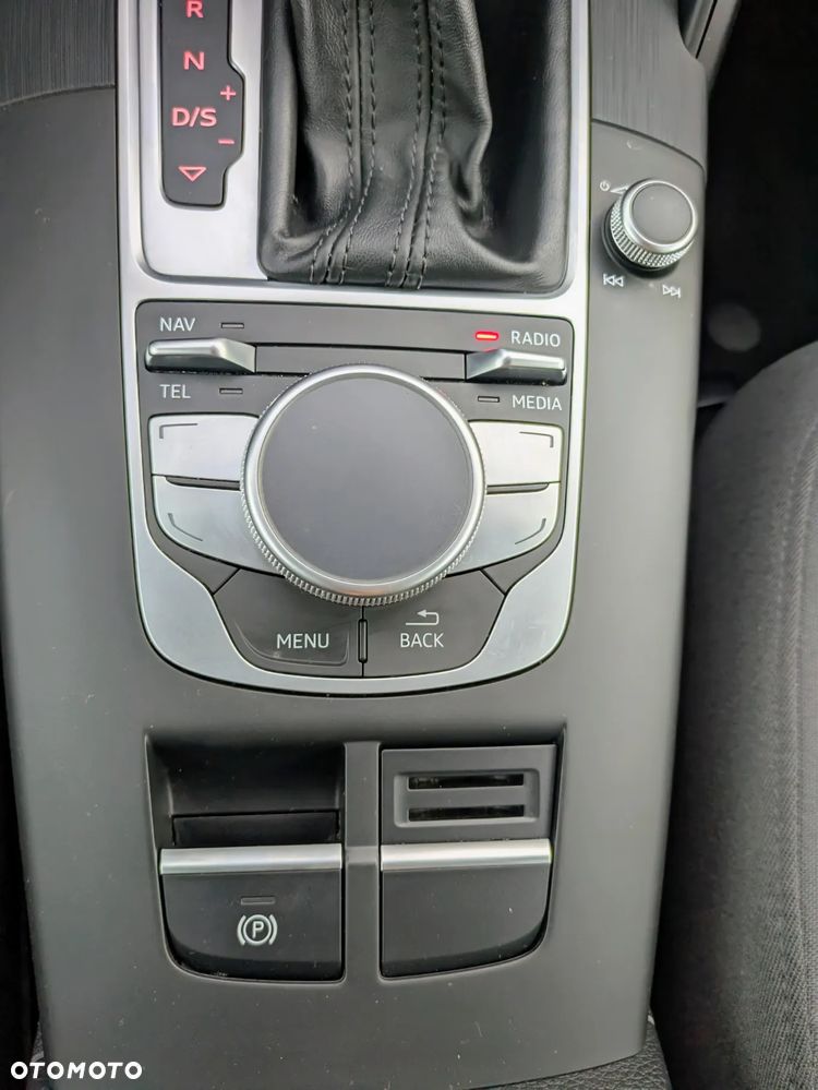 Audi A3 1.6 TDI S tronic - 29