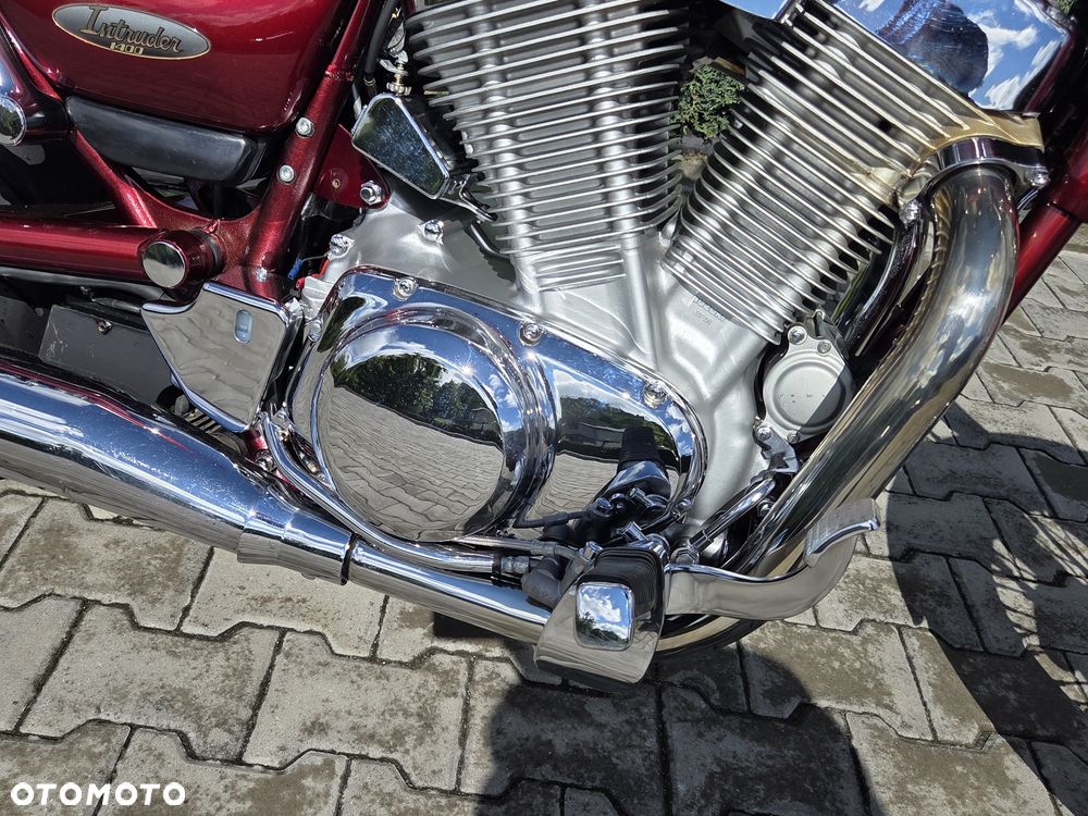 Suzuki Intruder - 18