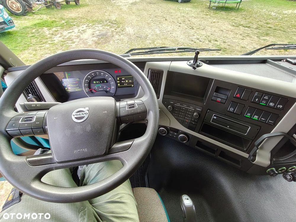 Volvo FM 18.330 - 18