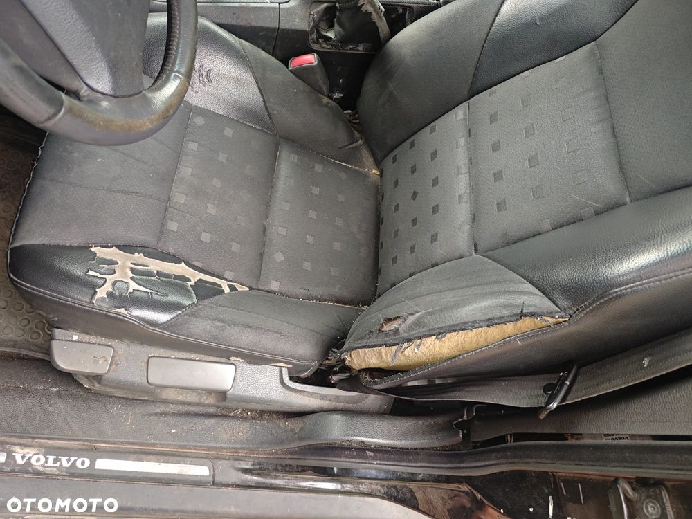 Volvo S60 2.4i - 14