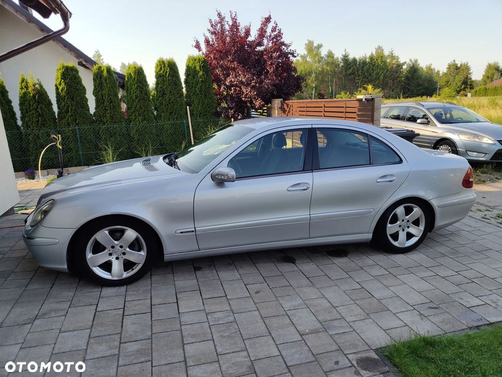 Mercedes-Benz Klasa E 270 CDI Elegance - 1