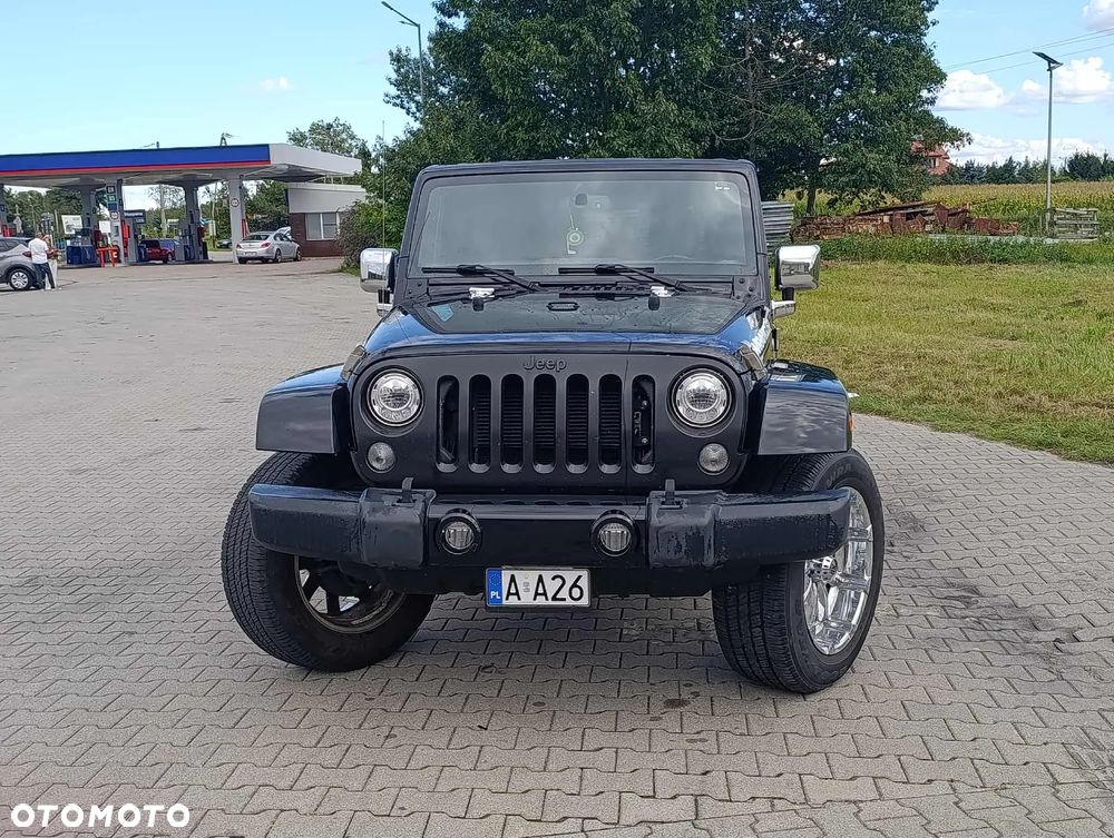 Jeep Wrangler 3.6 Unlim Sahara - 3