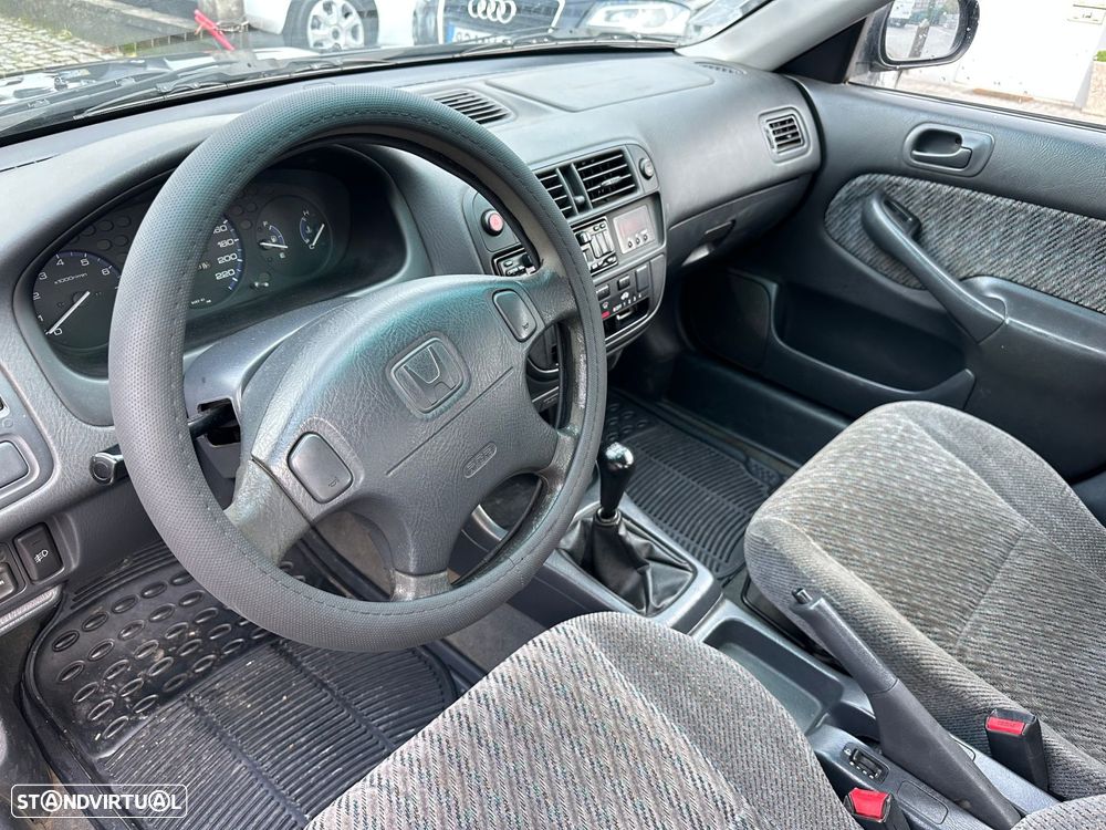 Honda Civic 1.4i S - 11