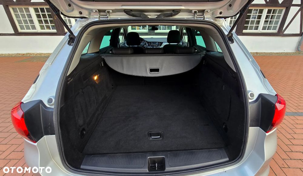 Opel Astra 1.6 CDTI Elite - 13