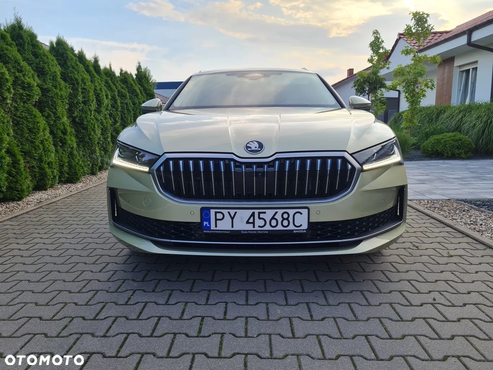 Skoda Superb 2.0 TDI SCR 4x4 L&K DSG - 2