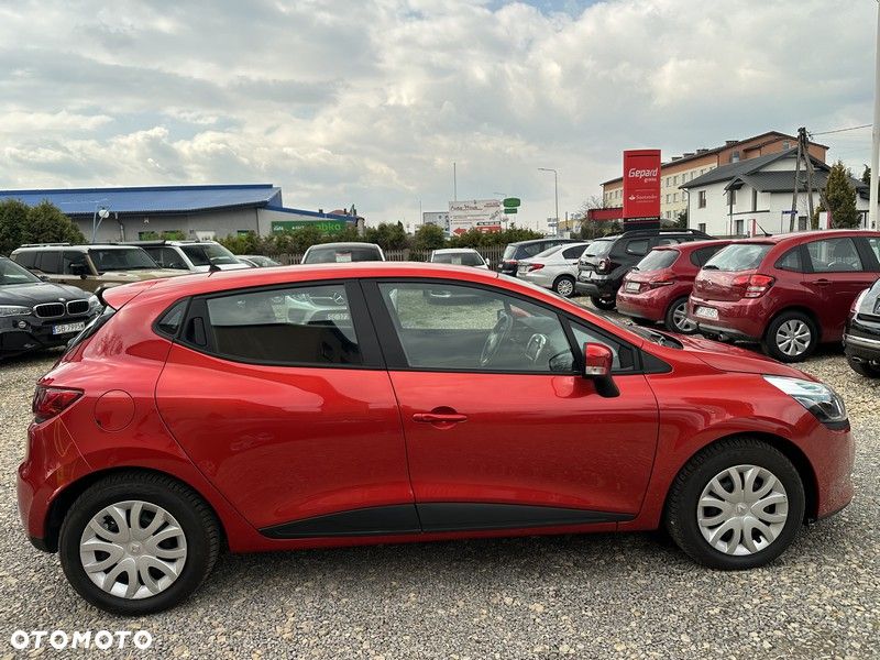 Renault Clio 1.2 16V 75 Life - 7