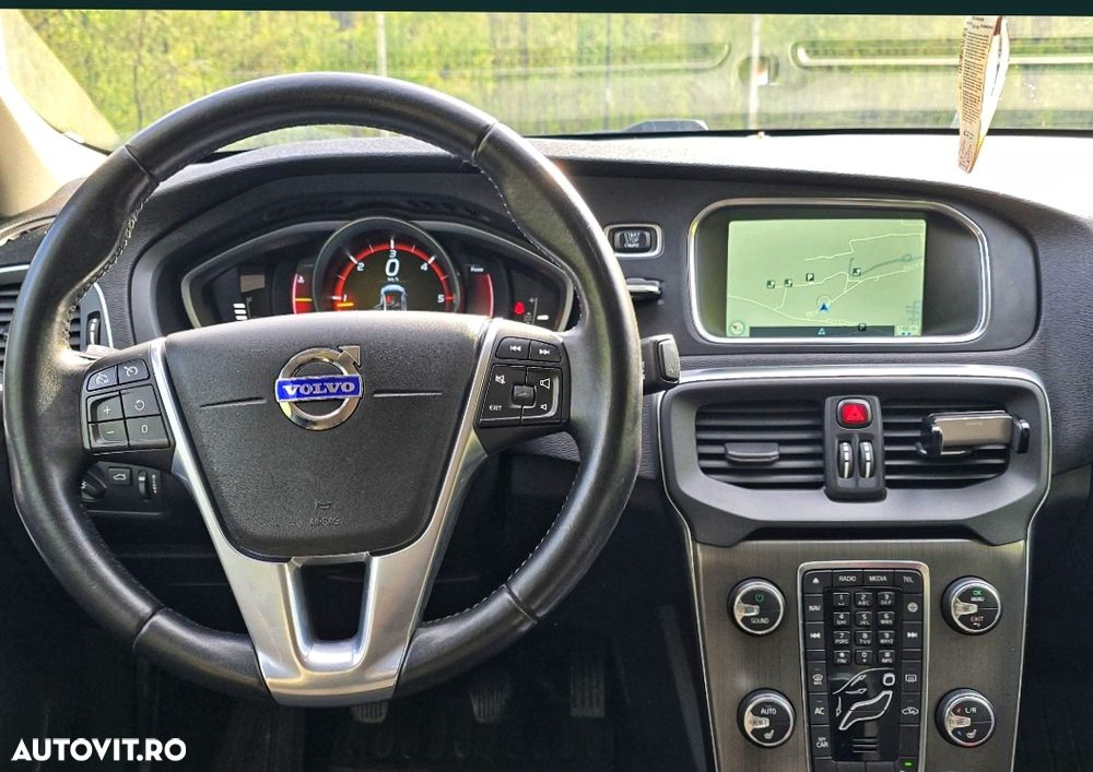 Volvo V40 D2 94g Kinetic - 9