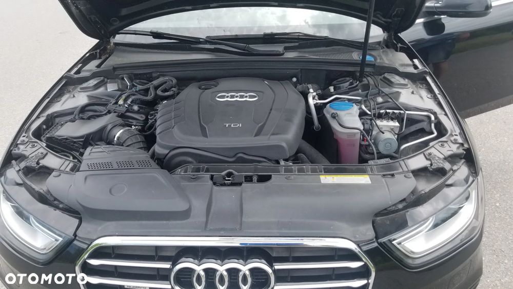 Audi A4 Avant 2.0 TDI DPF quattro S line Sportpaket - 8