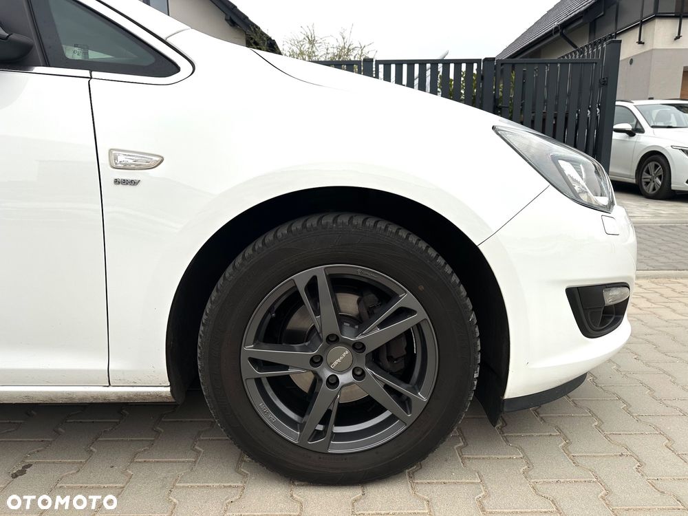 Opel Astra 1.4 Turbo ENERGY - 24