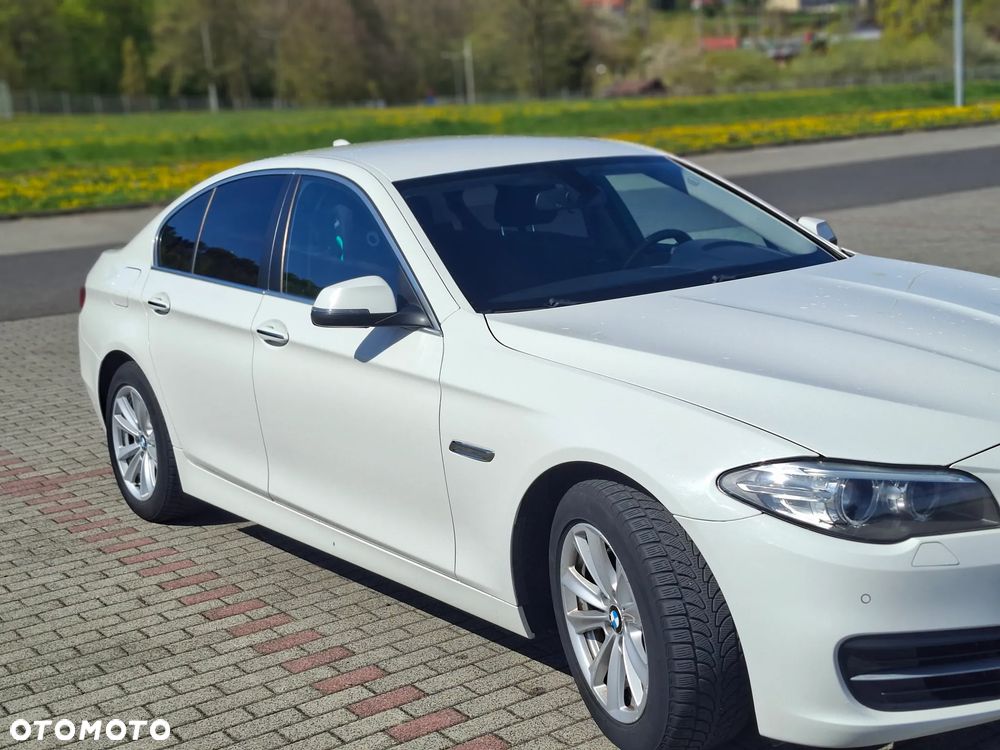 BMW Seria 5 518d - 11