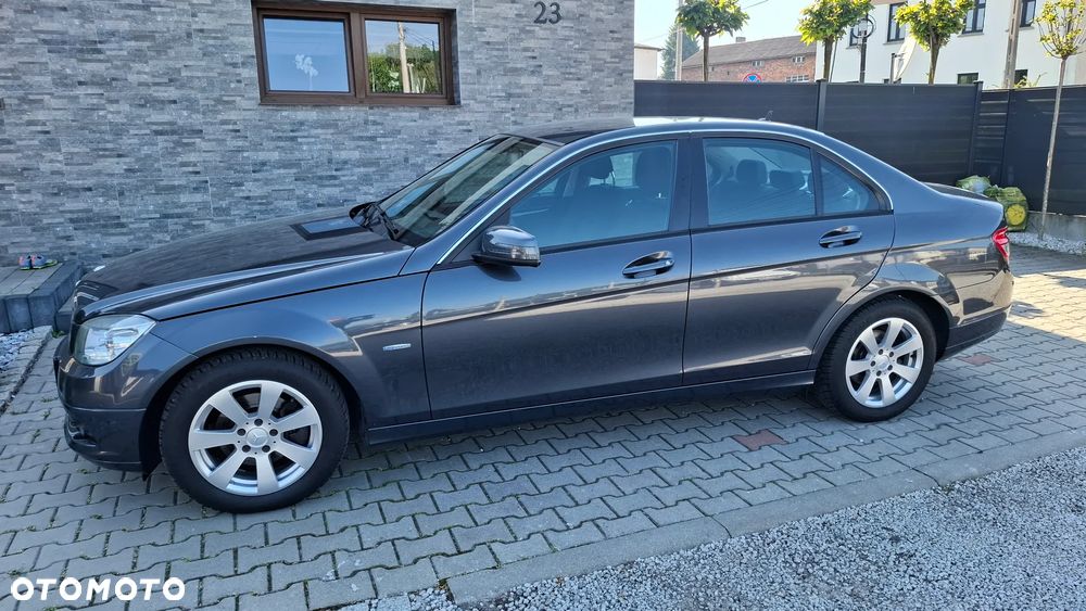 Mercedes-Benz Klasa C 180 BlueEFFICIENCY - 3