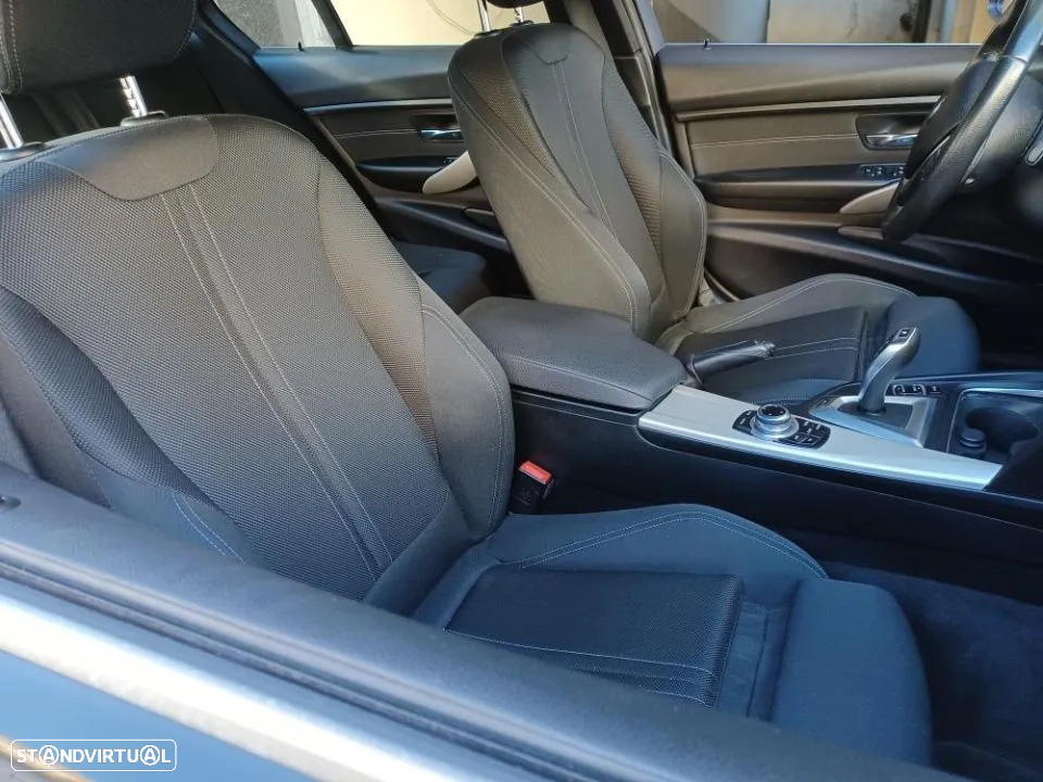 BMW 330 e iPerformance Advantage - 22