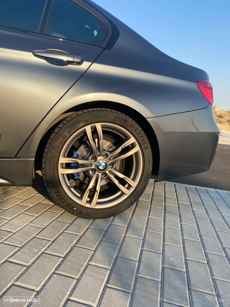 BMW 320 d xDrive Line Sport Shadow Auto - 12