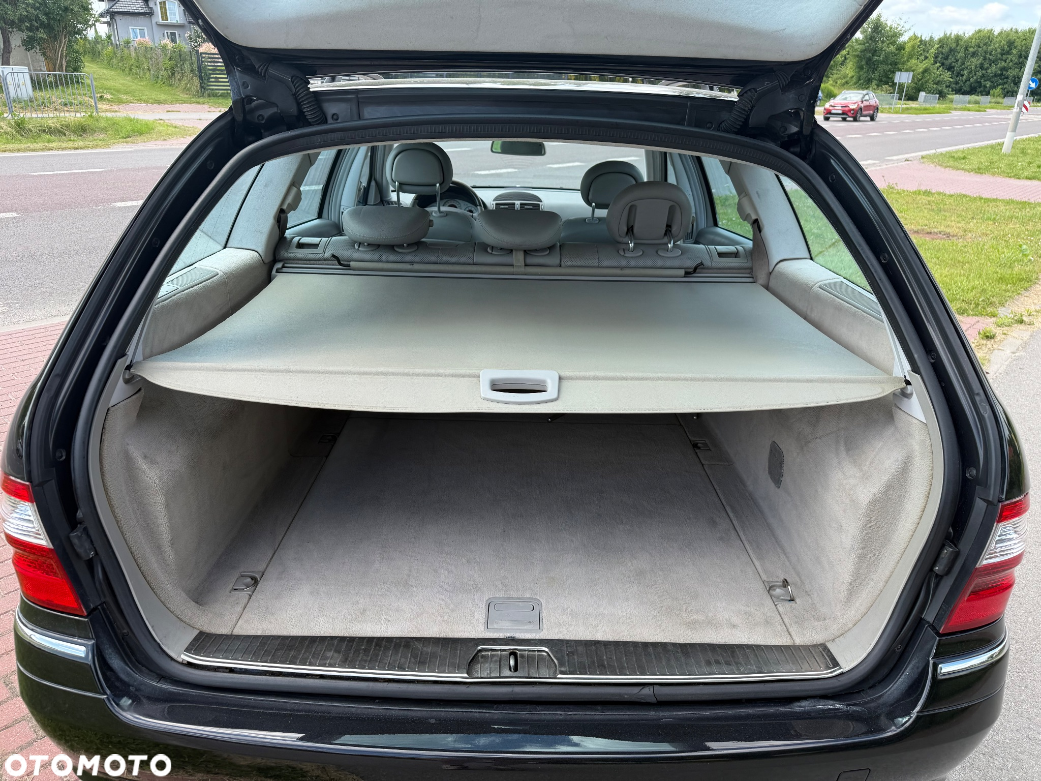 Mercedes-Benz Klasa E 500 T 7G-TRONIC Avantgarde - 19