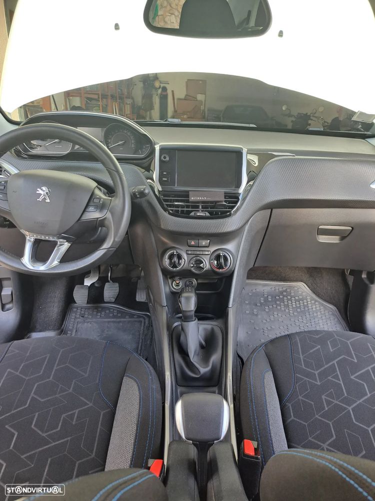Peugeot 2008 - 15