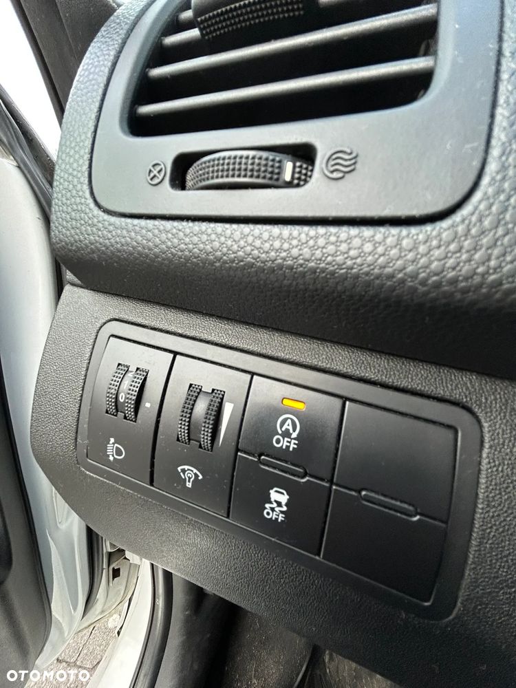 Hyundai ix20 1.4 Classic + - 12