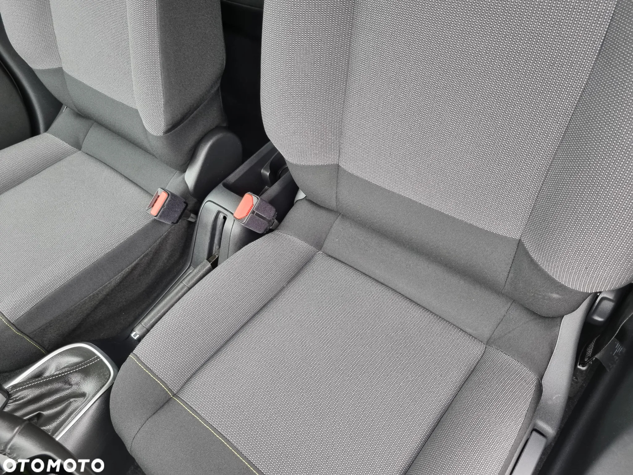 Citroën C3 Pure Tech 110 S&S EAT6 SHINE - 22