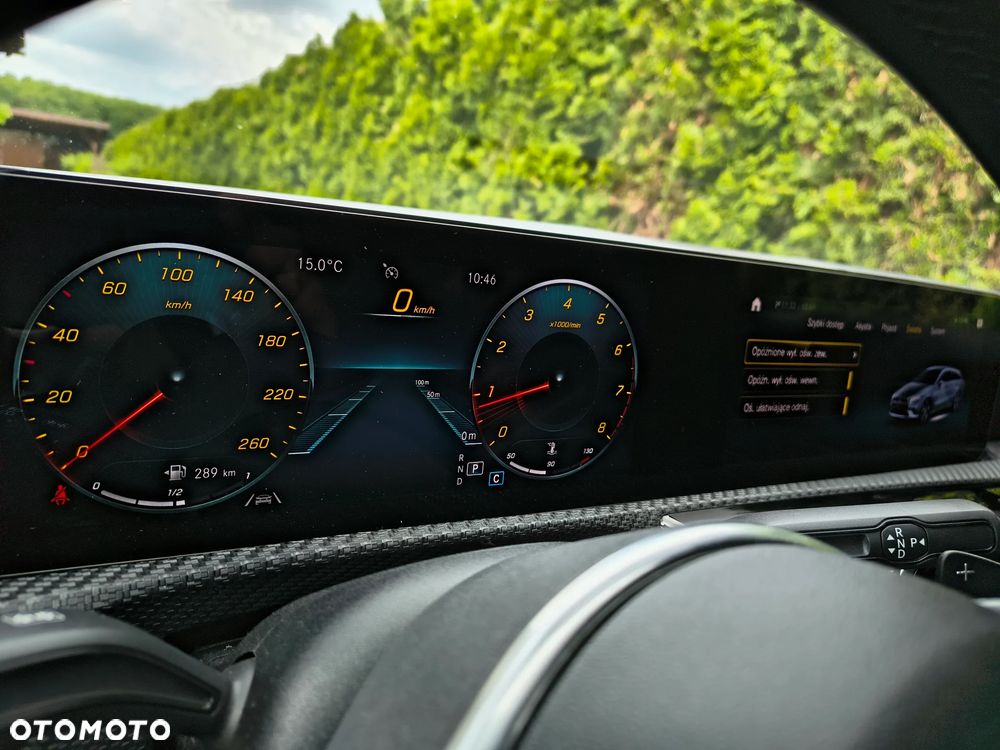 Mercedes-Benz CLA 180 7G-DCT - 24