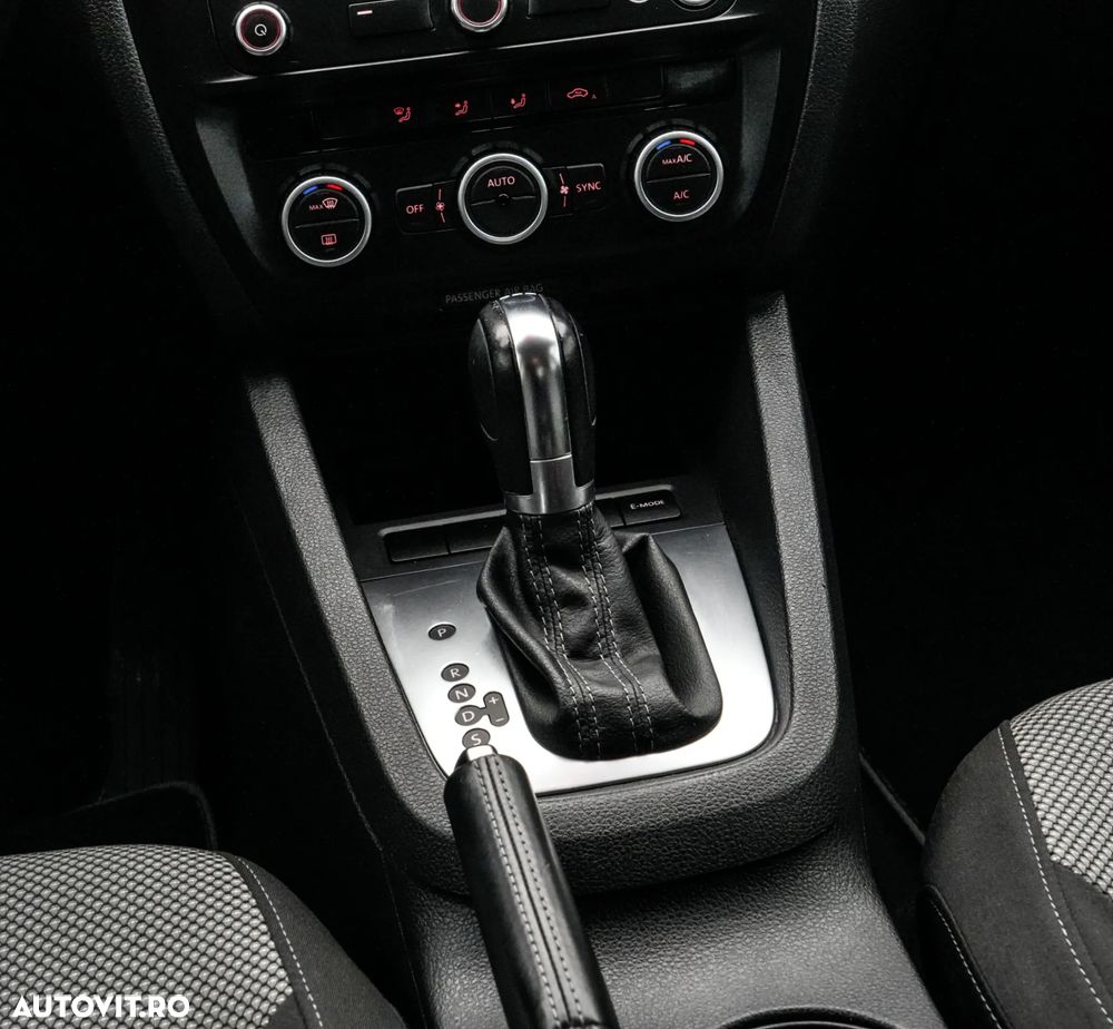 Volkswagen Jetta 1.4 TSI DSG Highline - 19