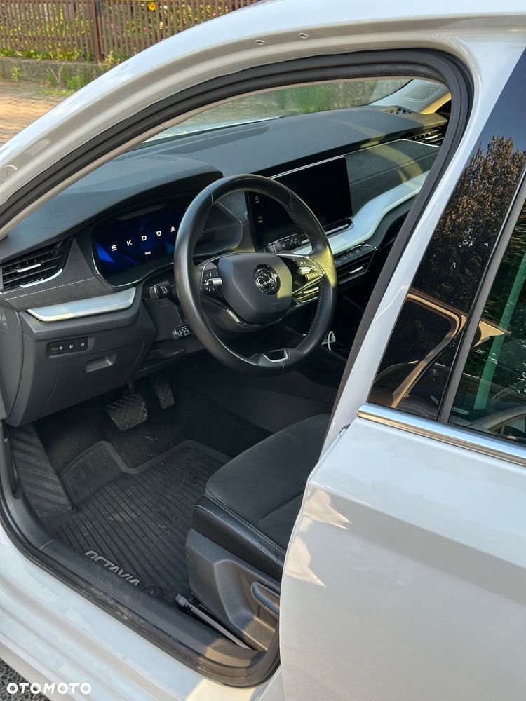 Skoda Octavia 2.0 TDI Style DSG - 16