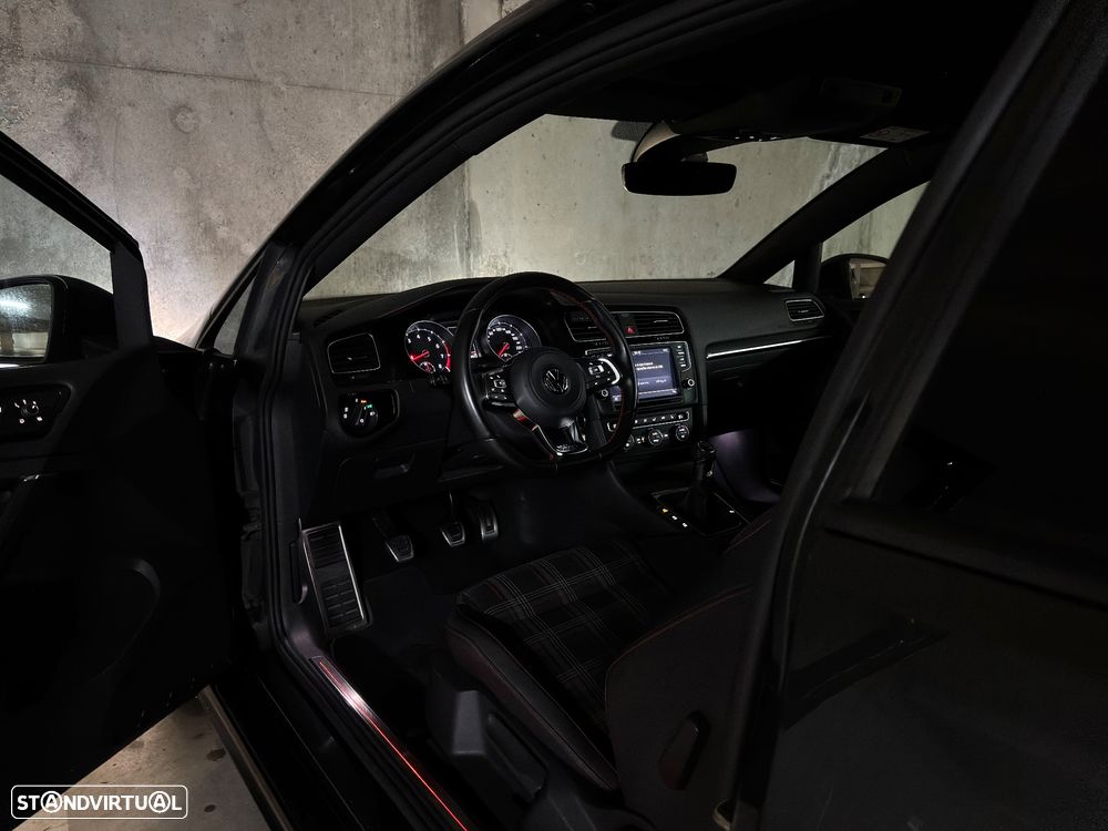 VW Golf 2.0 TSi GTi - 7