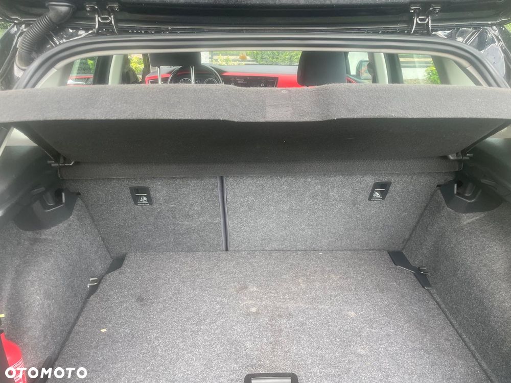 Volkswagen Polo - 14